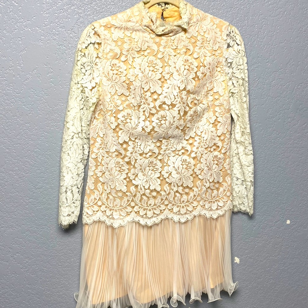 Vintage 60’s Wedding Dress Ivory Lace Peach lining Chiffon Bell Sleeve EUC RARE